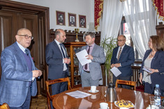 Od lewej: dr W. Gołąbek, K. Fijołek, prof. P. Koszelnik, prof. S. Czopek, K. Stachowska,