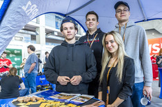 Stoisko Politechniki Rzeszowskiej na targach Edu Salon,