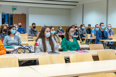 Słuchcze studiów podyplomowych project manager,